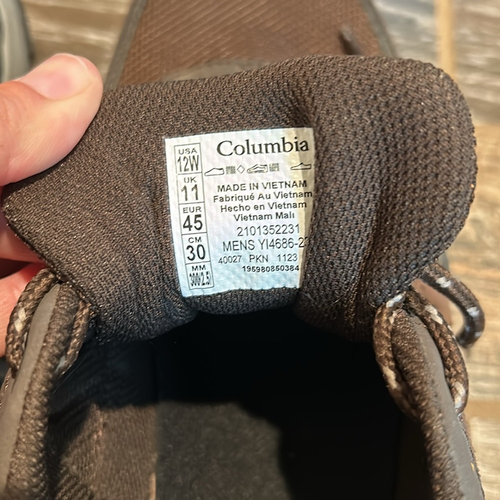 Columbia Brown Sneakers with Gore-Tex and Traction Soles - Picture 4 of 5